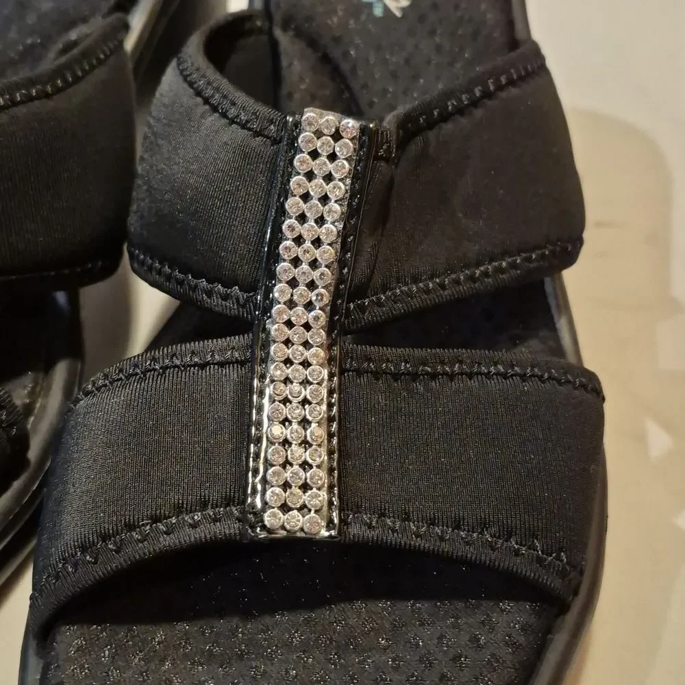 Skechers 10 Black with Sparkle Gems Wedge Sandal